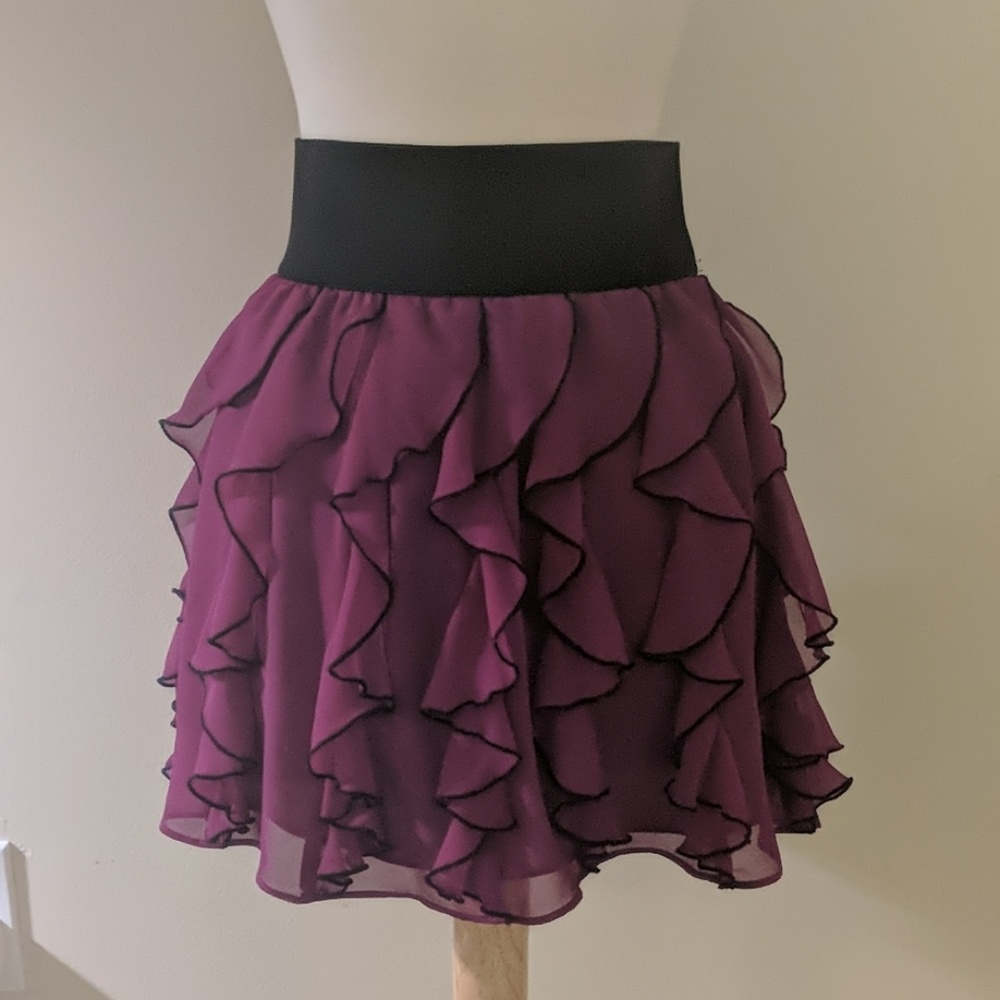 NWT Express Fuchsia Ruffle Mini Skirt - Picture 4 of 6